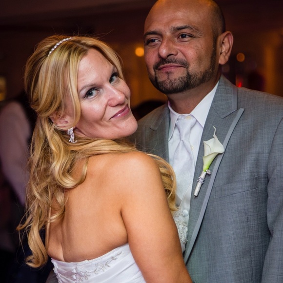 Hair Extensions only no shampoo or serum - Picture 5 of 6